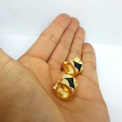 brinco argola bipartida com zirconia preta joia folheada ouro amarelo antialergica sabrina joias brilho folheados 1689295 2